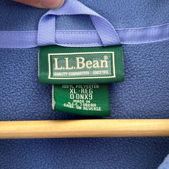 L.L.Bean Women’s Lilac Purple Sky Blue Fleece Lined Relaxed Fit Zip Up Vest - Picture 3 of 4